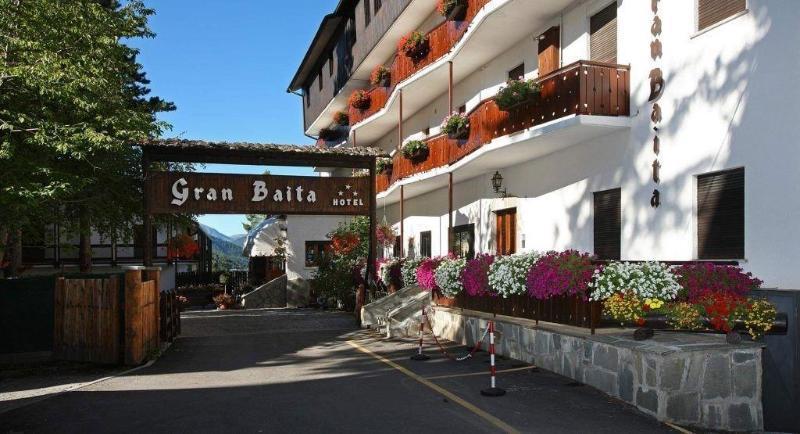 Hotel Gran Baita Oulx المظهر الخارجي الصورة
