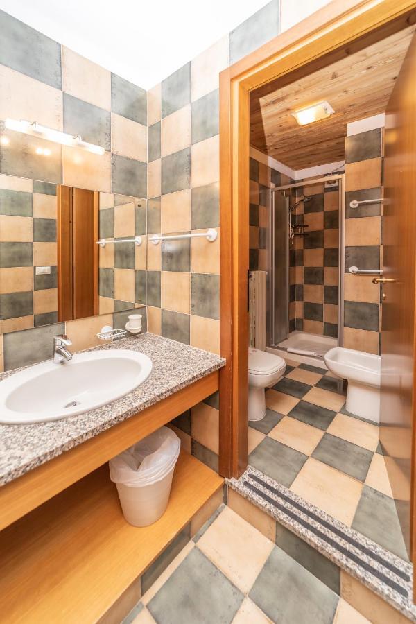 Hotel Gran Baita Oulx المظهر الخارجي الصورة